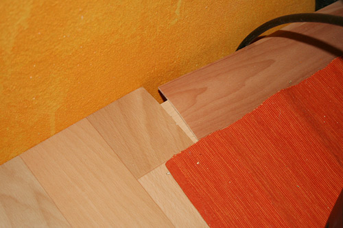 Spalten und Kabel sind mit PVC abgedeckt